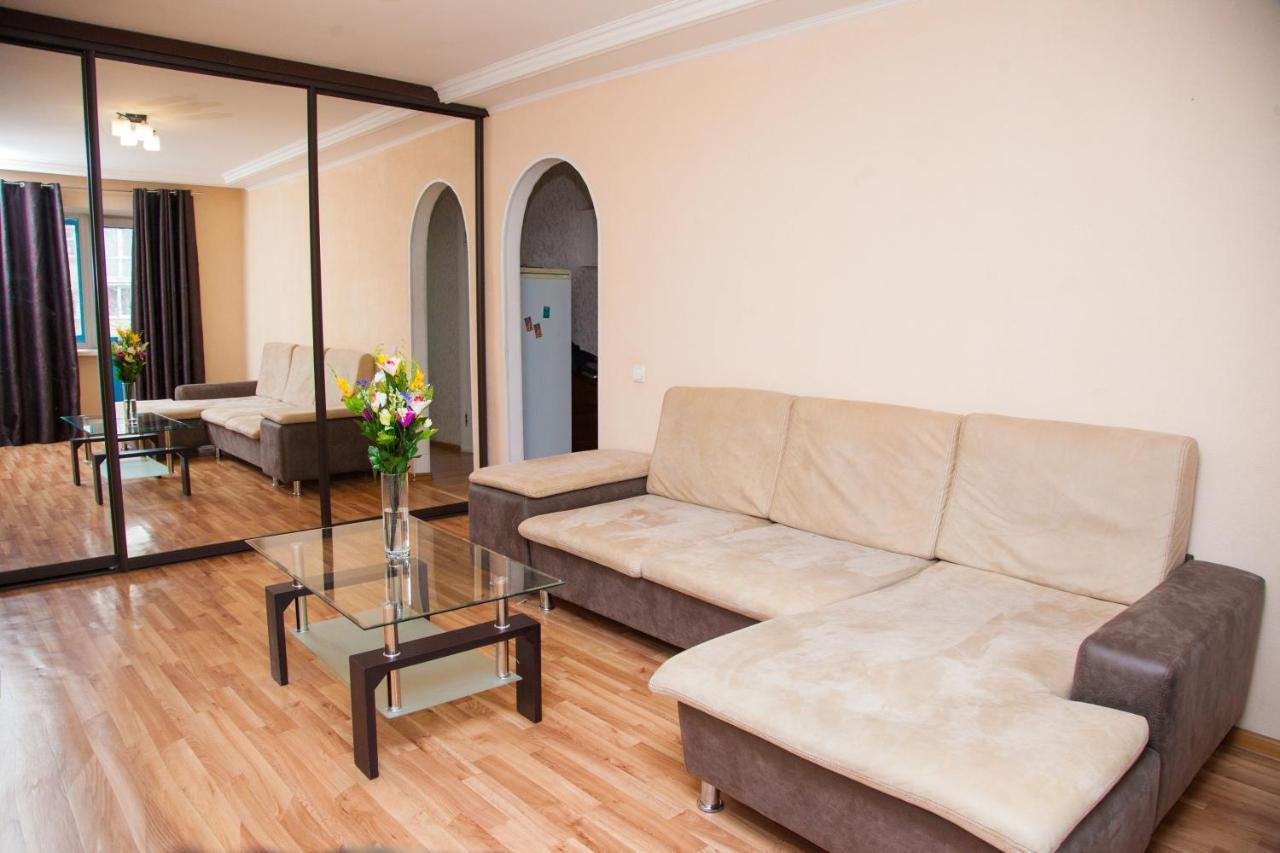 Zaporizhia Semi Luxury Apt On Yatsenka 8 Near Intourist Hotel المظهر الخارجي الصورة